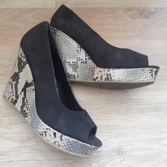 1990's Express Faux Snake Skin Open Toe Wedge Heels - Size 10 Black Suede Shoes - Picture 15 of 15